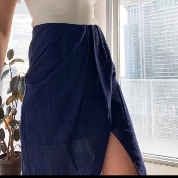 Aritzia Wilfred Navy Pursuit Faux Wrap Mini Skirt Size S - Picture 2 of 9